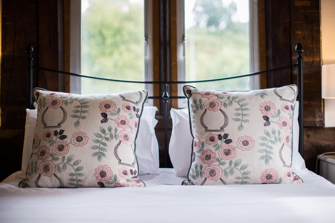 The Wyndham Hotel Clearwell Bagian luar foto