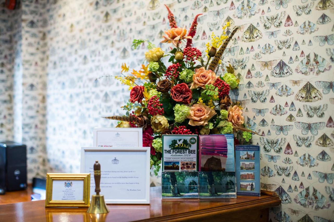 The Wyndham Hotel Clearwell Bagian luar foto